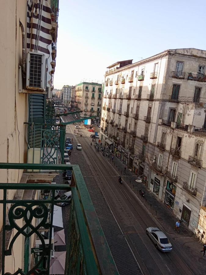Home Elisabet Napoli Bagian luar foto